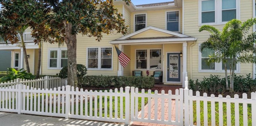Touwnhouse à Largo, Floride 3 chambres, 198.9 m2 № 2093139