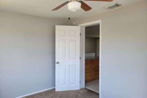 Casa en alquiler en Port Richey, Florida, 3 dormitorios, 120.77 m2 № 1916383 - foto 15
