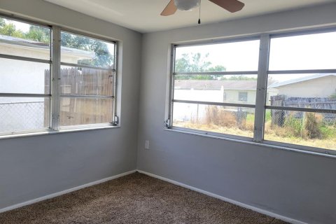 Casa en alquiler en Port Richey, Florida, 3 dormitorios, 120.77 m2 № 1916383 - foto 14