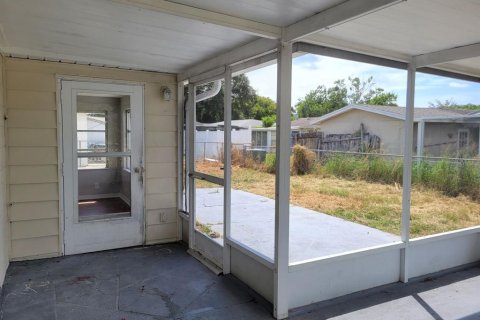 Casa en alquiler en Port Richey, Florida, 3 dormitorios, 120.77 m2 № 1916383 - foto 17