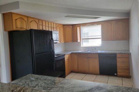 Casa en alquiler en Port Richey, Florida, 3 dormitorios, 120.77 m2 № 1916383 - foto 5