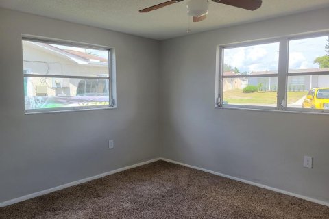 Casa en alquiler en Port Richey, Florida, 3 dormitorios, 120.77 m2 № 1916383 - foto 10