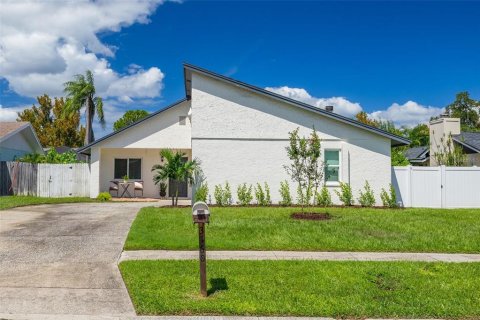 Casa en Clearwater, Florida 3 dormitorios, 147.99 m2 № 2373895