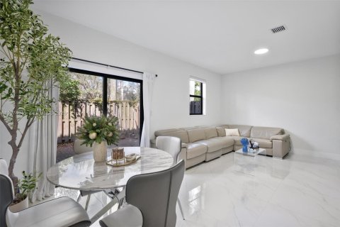 Adosado en venta en Homestead, Florida, 3 dormitorios, 152.55 m2 № 2041204 - foto 11