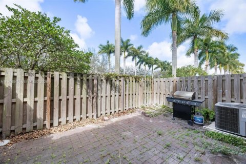 Adosado en venta en Homestead, Florida, 3 dormitorios, 152.55 m2 № 2041204 - foto 24