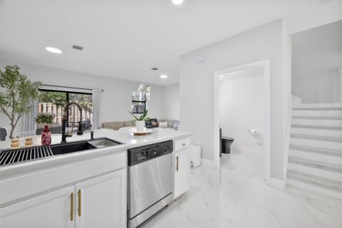 Adosado en venta en Homestead, Florida, 3 dormitorios, 152.55 m2 № 2041204 - foto 5