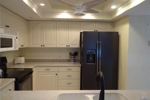 Copropriété à louer à Punta Gorda, Floride: 2 chambres, 129.51 m2 № 2109613 - photo 4