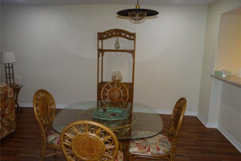 Copropriété à louer à Punta Gorda, Floride: 2 chambres, 129.51 m2 № 2109613 - photo 5