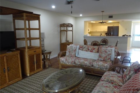 Copropriété à louer à Punta Gorda, Floride: 2 chambres, 129.51 m2 № 2109613 - photo 7