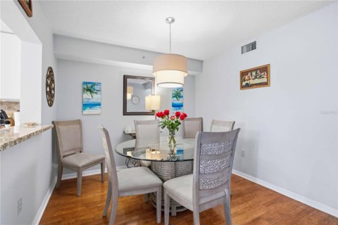 Condominio en venta en Bradenton, Florida, 2 dormitorios, 114.73 m2 № 2236509 - foto 5