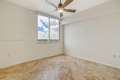 Condo in Pompano Beach, Florida, 3 bedrooms  № 1966146 - photo 30