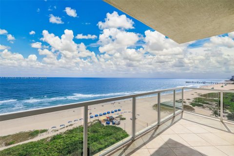 Condo in Pompano Beach, Florida, 3 bedrooms  № 1966146 - photo 8