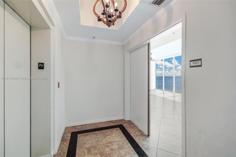 Condo in Pompano Beach, Florida, 3 bedrooms  № 1966146 - photo 9