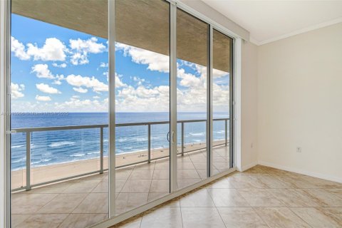 Condo in Pompano Beach, Florida, 3 bedrooms  № 1966146 - photo 23