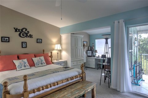 Condo in Rotonda, Florida, 3 bedrooms № 2418569 - photo 12