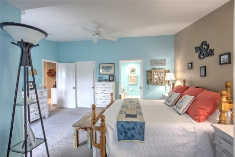 Condo in Rotonda, Florida, 3 bedrooms № 2418569 - photo 15