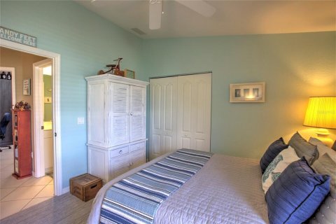 Condo in Rotonda, Florida, 3 bedrooms № 2418569 - photo 7
