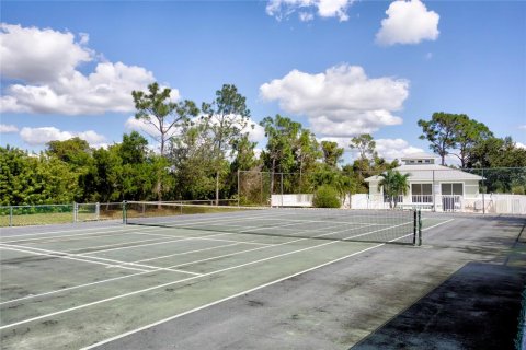 Condo in Rotonda, Florida, 3 bedrooms № 2418569 - photo 26