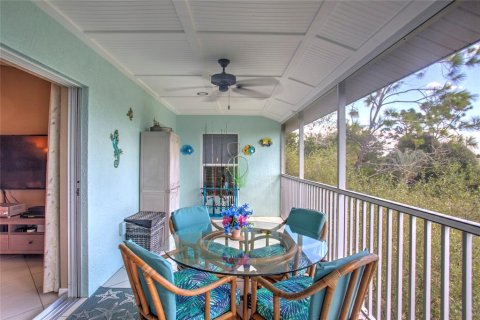 Condo in Rotonda, Florida, 3 bedrooms № 2418569 - photo 19