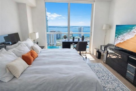Condo in Miami, Florida, 1 bedroom  № 2068440 - photo 2