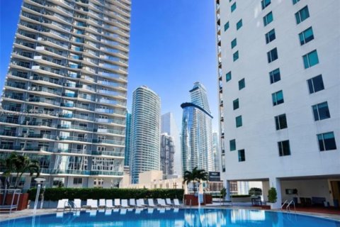 Condo in Miami, Florida, 1 bedroom  № 2068440 - photo 12