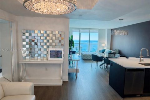 Condo in Miami, Florida, 1 bedroom  № 2068440 - photo 5