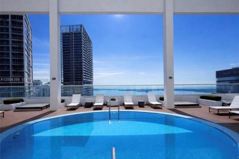 Condo in Miami, Florida, 1 bedroom  № 2068440 - photo 10