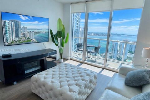 Condo in Miami, Florida, 1 bedroom  № 2068440