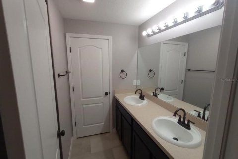 Townhouse in Lakeland, Florida 3 bedrooms, 159.14 sq.m. № 1894419 - photo 8