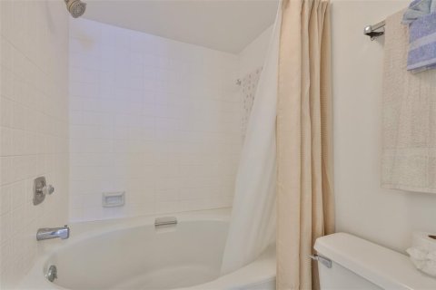 Condominio en alquiler en Seminole, Florida, 2 dormitorios, 98.01 m2 № 1899652 - foto 22