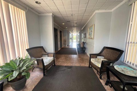 Condominio en alquiler en Seminole, Florida, 2 dormitorios, 98.01 m2 № 1899652 - foto 6