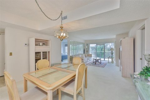 Condominio en alquiler en Seminole, Florida, 2 dormitorios, 98.01 m2 № 1899652 - foto 11