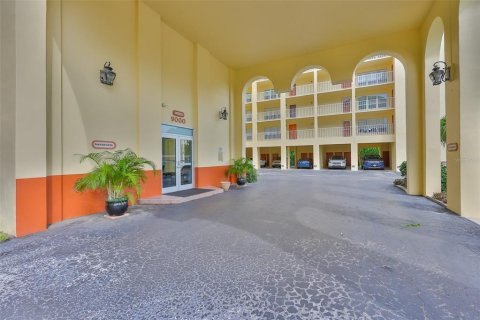 Condominio en alquiler en Seminole, Florida, 2 dormitorios, 98.01 m2 № 1899652 - foto 4
