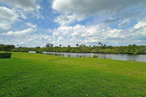 Copropriété à louer à Vero Beach, Floride: 2 chambres, 92.9 m2 № 1056856 - photo 1