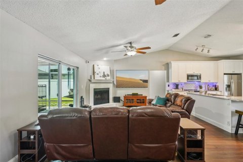 Casa en venta en Land O' Lakes, Florida, 3 dormitorios, 161 m2 № 1848226 - foto 13