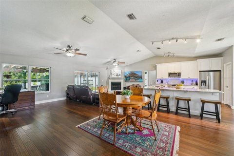 Casa en venta en Land O' Lakes, Florida, 3 dormitorios, 161 m2 № 1848226 - foto 18