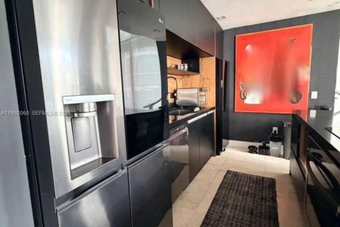 Купить кондоминиум в Майами, Флорида 1 спальня, 108.42м2, № 2054769 - фото 8