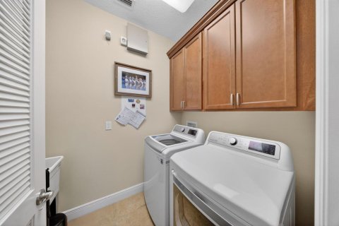 Casa en venta en Port St. Lucie, Florida, 2 dormitorios, 179.95 m2 № 2078307 - foto 11