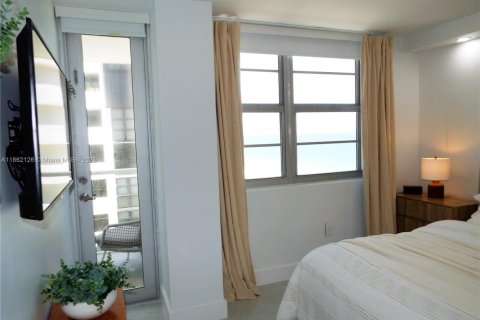 Copropriété à louer à Miami Beach, Floride: 2 chambres, 76.64 m2 № 1892496 - photo 21