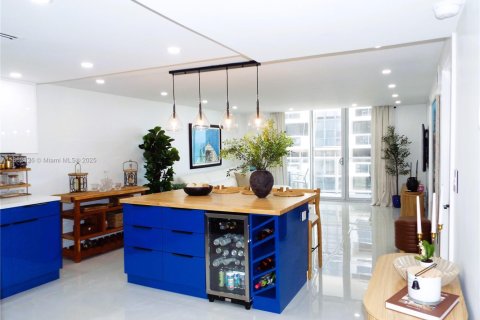 Copropriété à louer à Miami Beach, Floride: 2 chambres, 76.64 m2 № 1892496 - photo 7