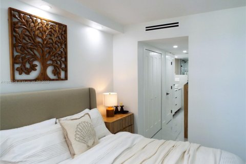 Copropriété à louer à Miami Beach, Floride: 2 chambres, 76.64 m2 № 1892496 - photo 23