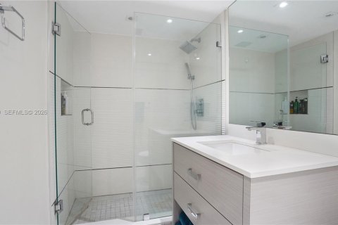 Condominio en venta en Miami Beach, Florida, 2 dormitorios, 88.16 m2 № 2185958 - foto 6
