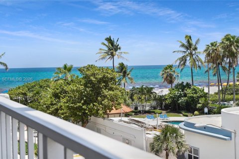 Condominio en venta en Miami Beach, Florida, 2 dormitorios, 88.16 m2 № 2185958 - foto 9