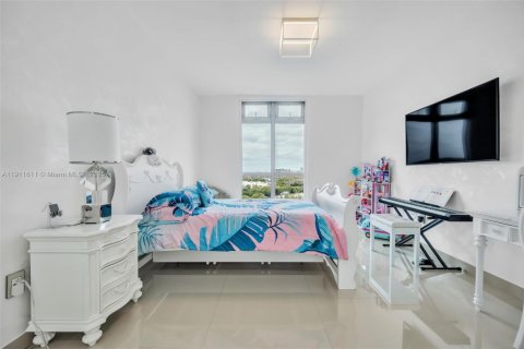 Condo in North Miami Beach, Florida, 3 bedrooms № 2082281 - photo 23
