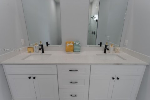 Villa ou maison à vendre à Lehigh Acres, Floride: 4 chambres, 171.13 m2 № 1949720 - photo 15