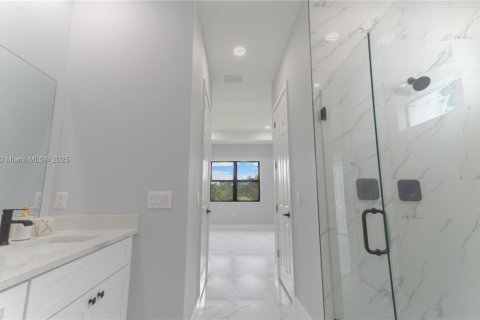 Villa ou maison à vendre à Lehigh Acres, Floride: 4 chambres, 171.13 m2 № 1949720 - photo 12