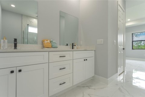 Villa ou maison à vendre à Lehigh Acres, Floride: 4 chambres, 171.13 m2 № 1949720 - photo 14