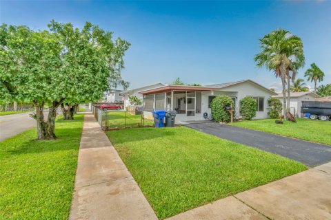 Villa ou maison à Hollywood, Floride 3 chambres, 131.74 m2 № 1997525