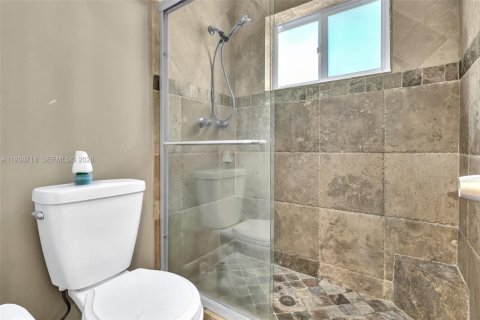 Villa ou maison à vendre à Hollywood, Floride: 3 chambres, 131.74 m2 № 1997525 - photo 18