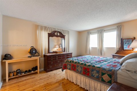 Villa ou maison à vendre à Hollywood, Floride: 3 chambres, 131.74 m2 № 1997525 - photo 16